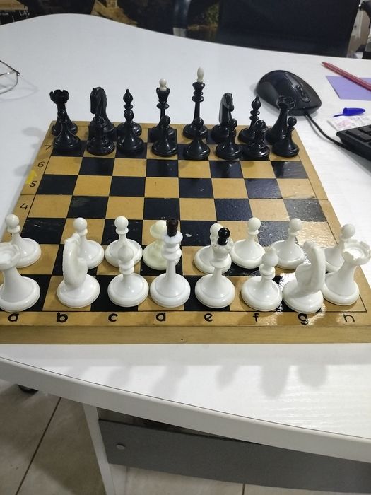 Шахи часів СРСР  4 комплекта