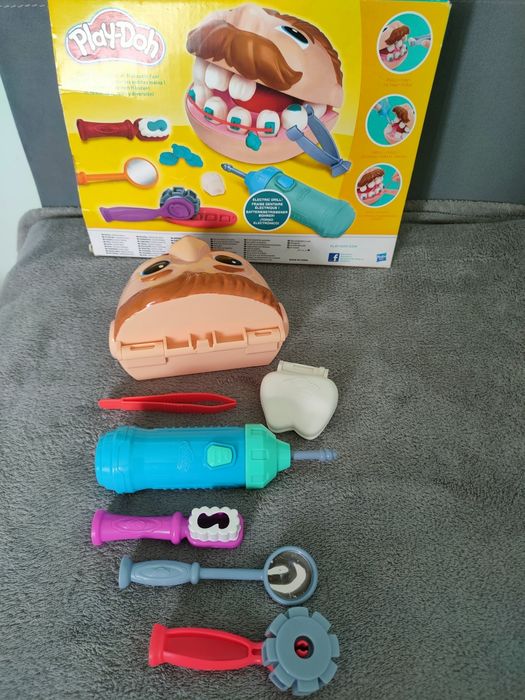 Zestaw Play-Doh Dr Dentysta