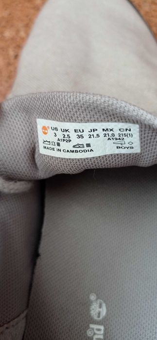 Sapatos Timberland - tamanho 35