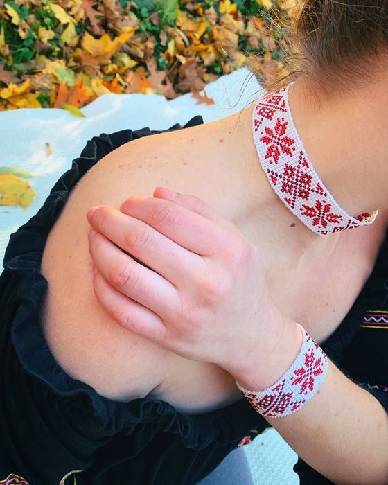 Комплект прикрас чокер та браслет з бісеру ручної роботи