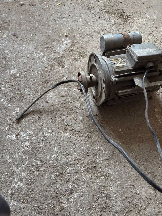 Silnik Elektryczny Wiefamel 1,1kW 220V SFe 90-L4 (Jednofazowy)