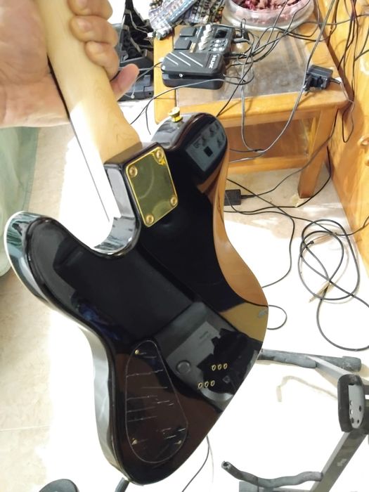 Guitarra Harley Benton TE 40 TBK Deluxe Series
