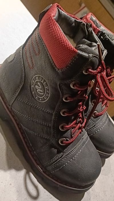 Buty zimowe trzewiki chłopięce 30 Wojtyłko