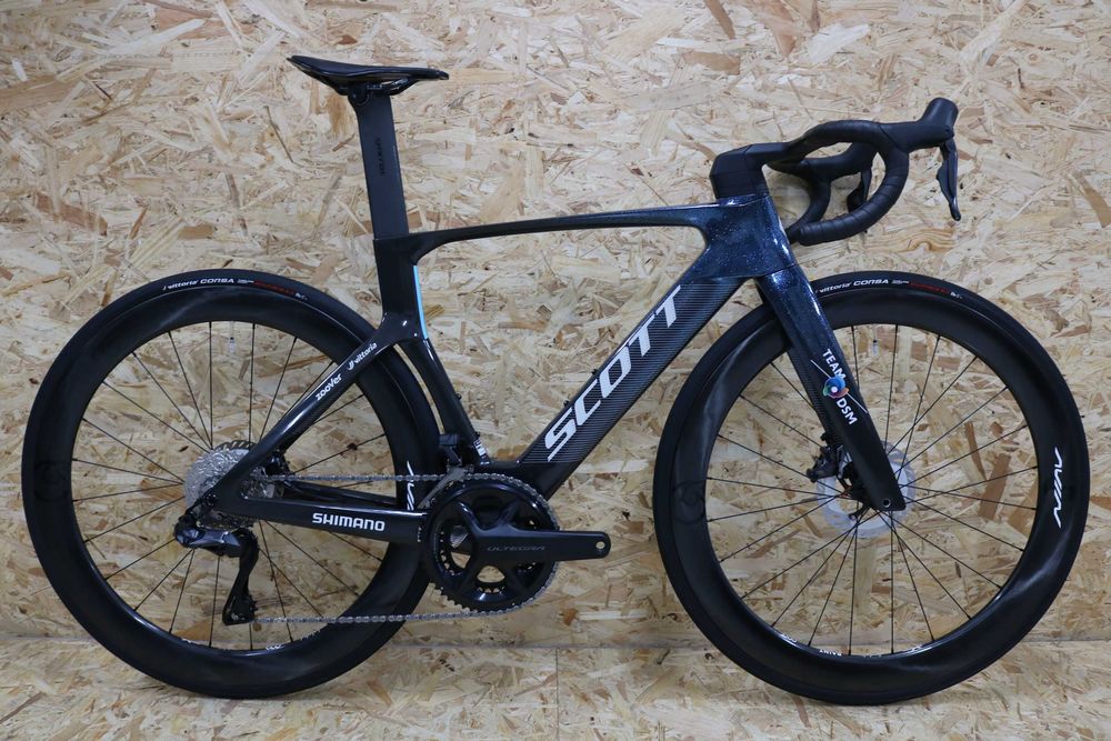 Bicicleta Scott Foil HMX SL - Ultegra Di2 - Rodas carbono - NOVA