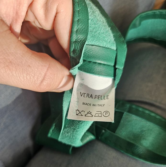 Zielony pasek skórzany taliowany wiązany