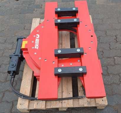 Obrotnica AURAMO  360 stopni 3 klasa Karetki 4500kg