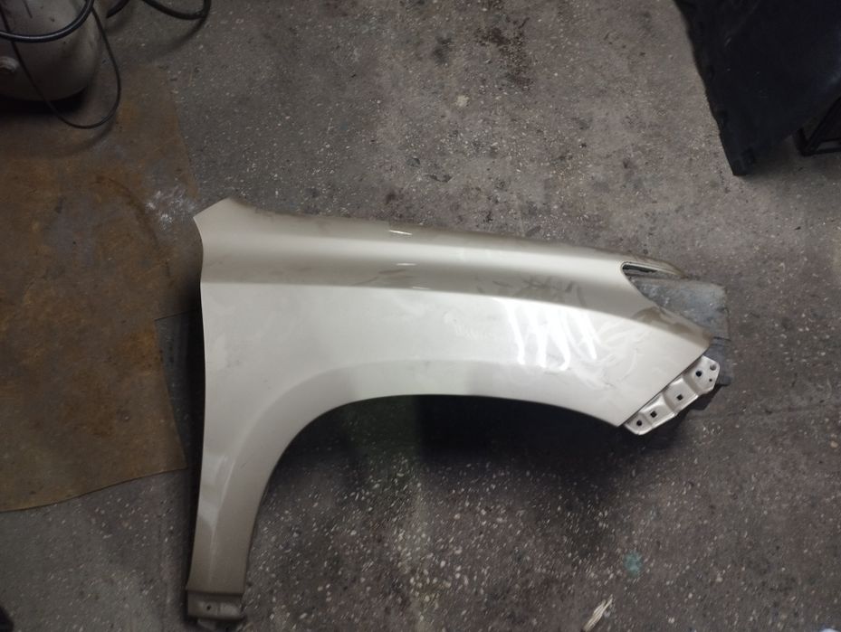 Крыло правое Toyota Prado 150