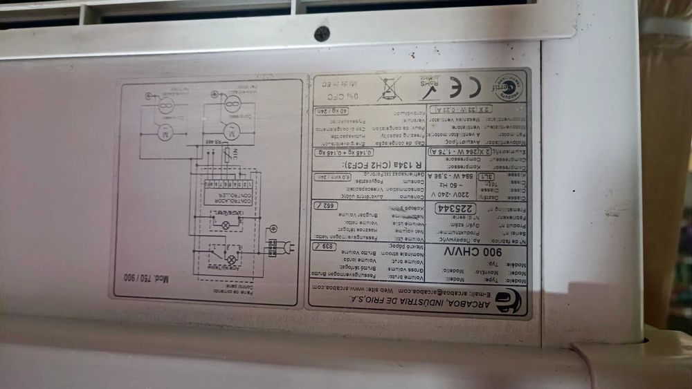 Arca congeladora Junex 900 CHV