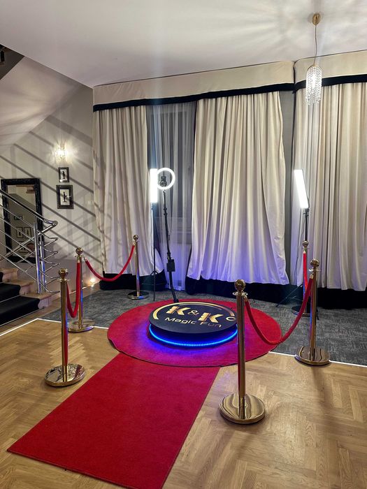 Fotobudka 360° • Fontanny / Wiatraki iskier • Miny dymne • Lustro