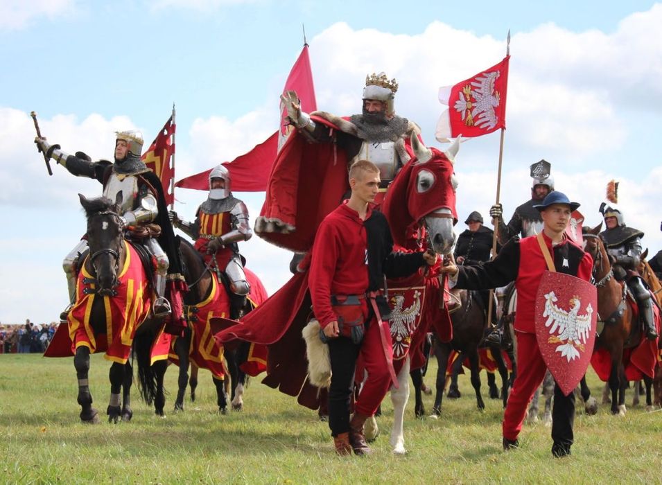 Działka z domem, do jeziora 150 m