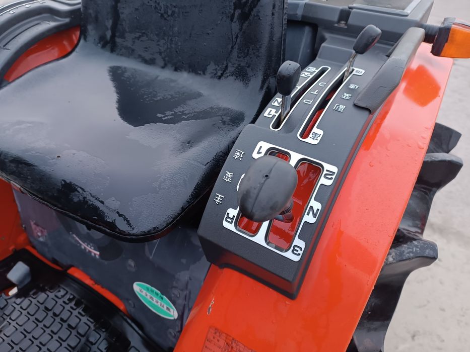 Японський мінітрактор.Трактор Кубота.