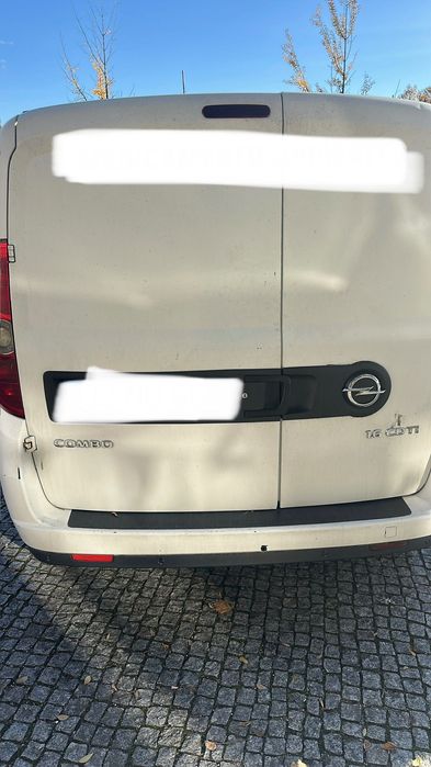 Opel combo cdti com frio