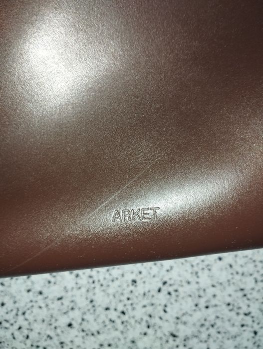Torebka skórzana Arket