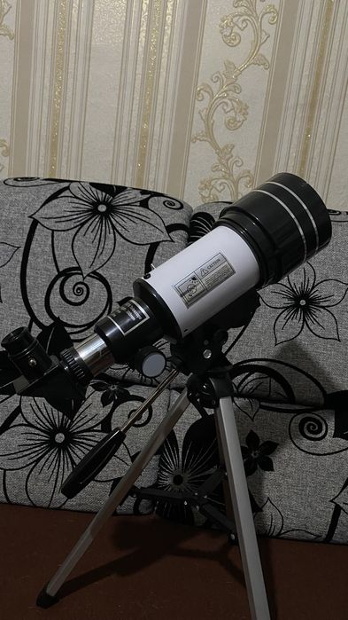Телескоп 70/300.