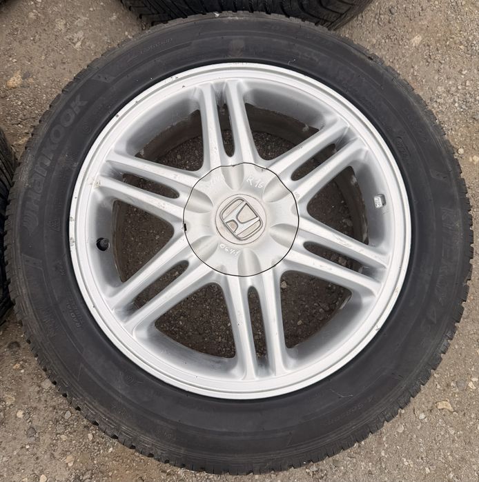 Диски Honda Civic 8 UFO R16 5x114.3 dia 64.1 з резиною
