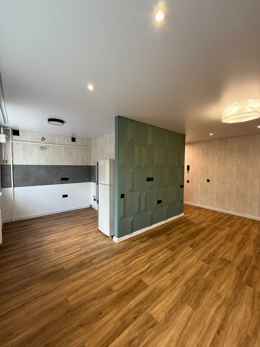 Стильна, світла однокімнатна квартира в тихому центрі міста