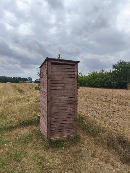 Toaleta budowlana, wc zewnętrzne