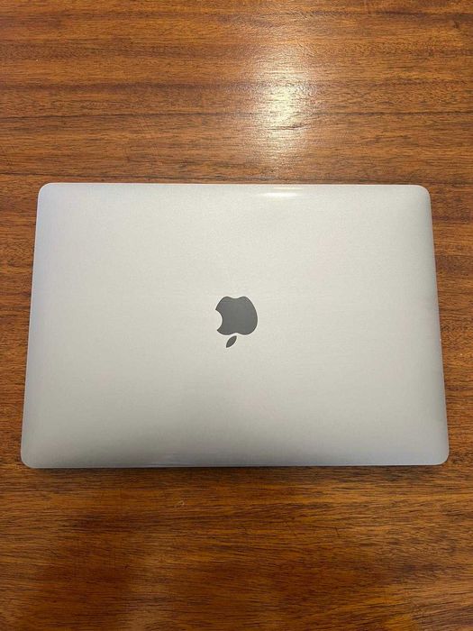 Macbook Pro 13" 2020 i5 | Excelente Estado