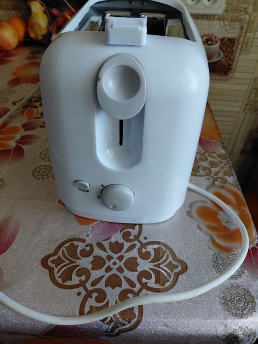 Тостер Henske...