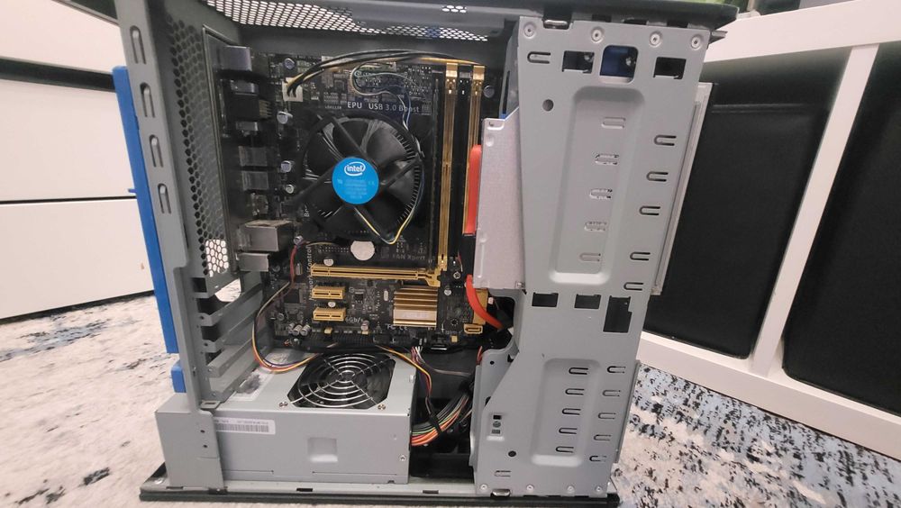 Komputer i5 | 500 GB | 8GB | Linux !
