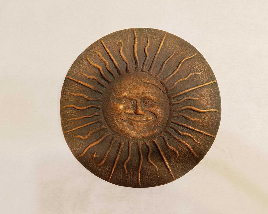 Vintage Cave Casts Sol e Lua
