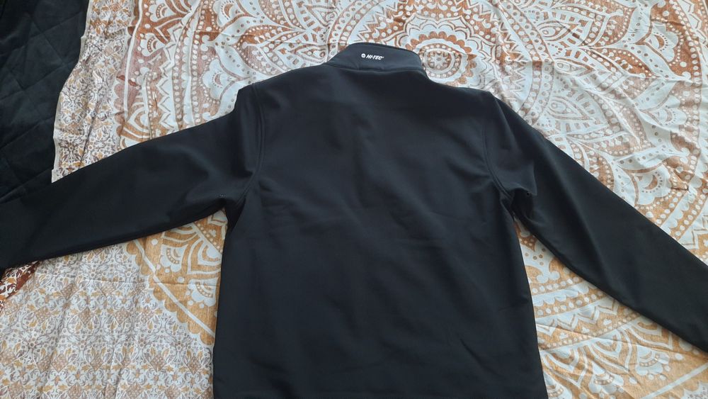 Kurtka Hi-tech czarna softshell