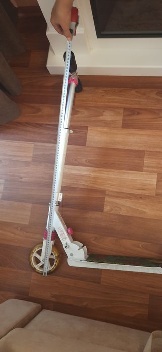 Дитячий самокат Roces