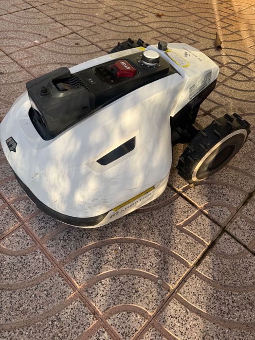 Corta Relvas GPS RTK Mammotion Yuka 2000