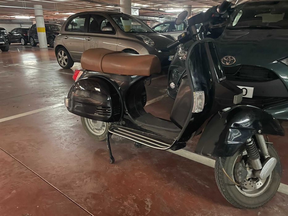 (RESERVADA) LML 125 automática (2015). Com revisão e só 8920 km!