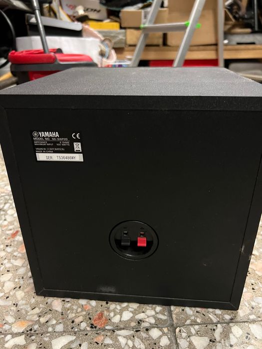 Vendo coluna som Yamaha