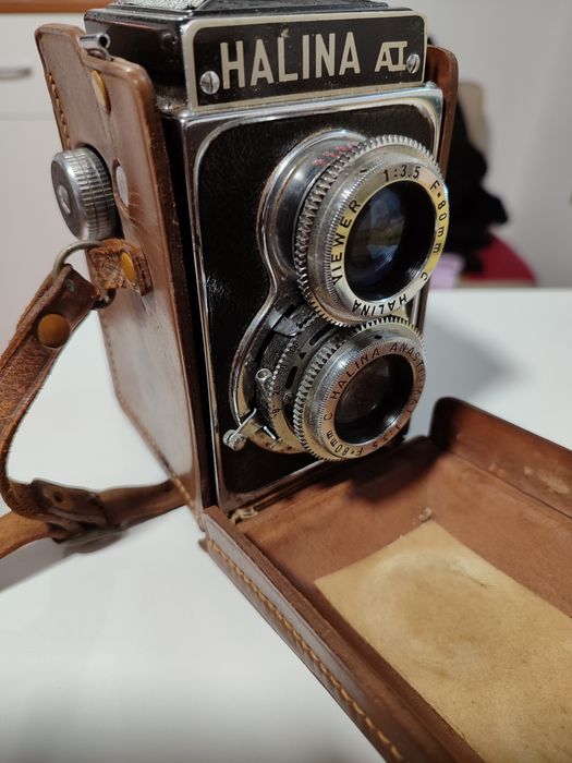 Máquina Halina com estojo