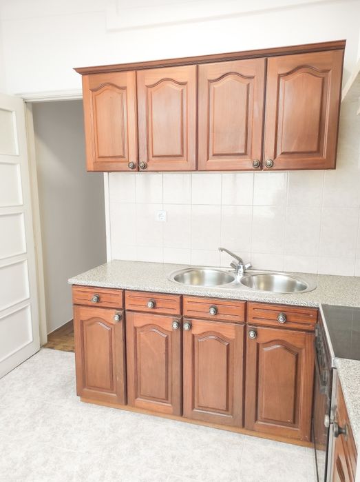 T1 junto da Estação CP - Centro de Queluz – Oportunidade Única!