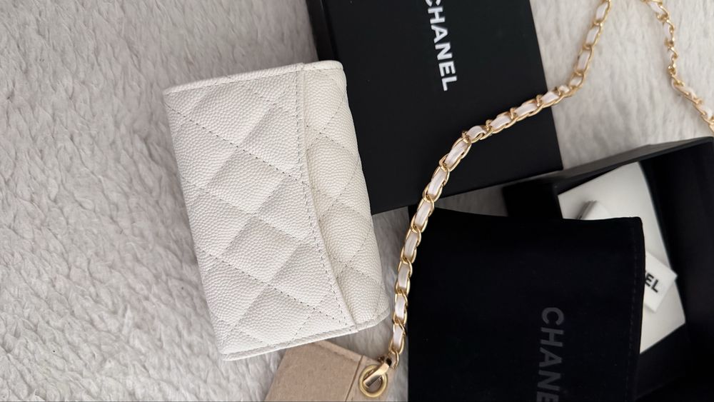 Portfel Chanel 11.3 white  CALFSKIN GOLD