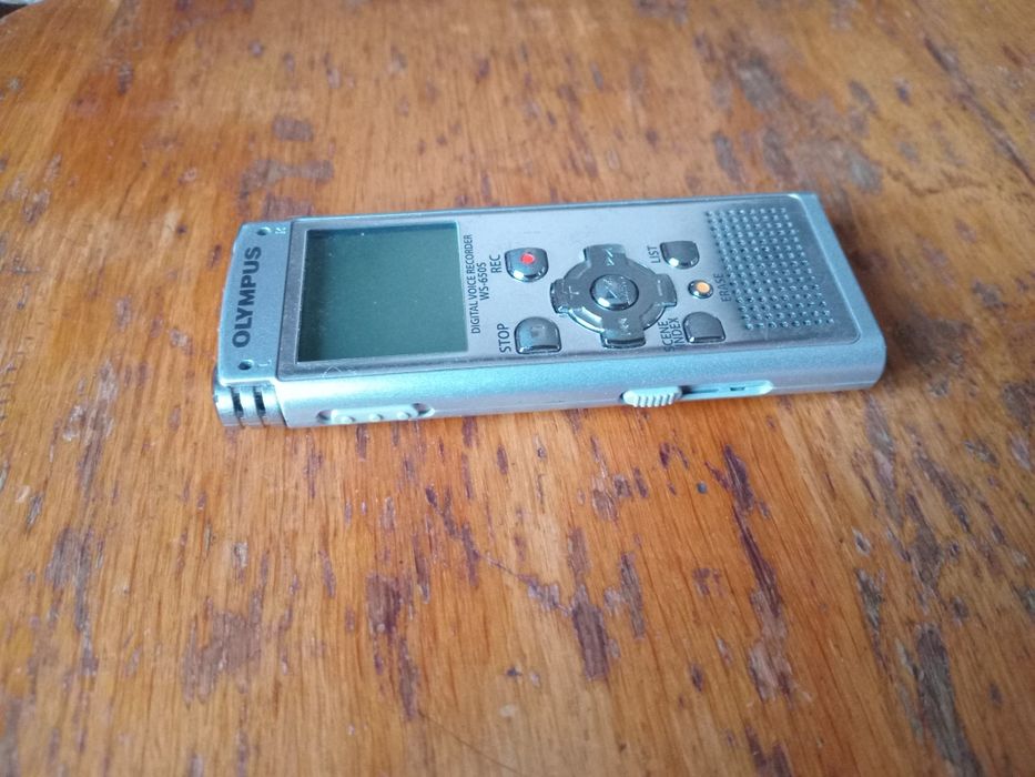 Цифровой диктофон Olympus WS-650S
