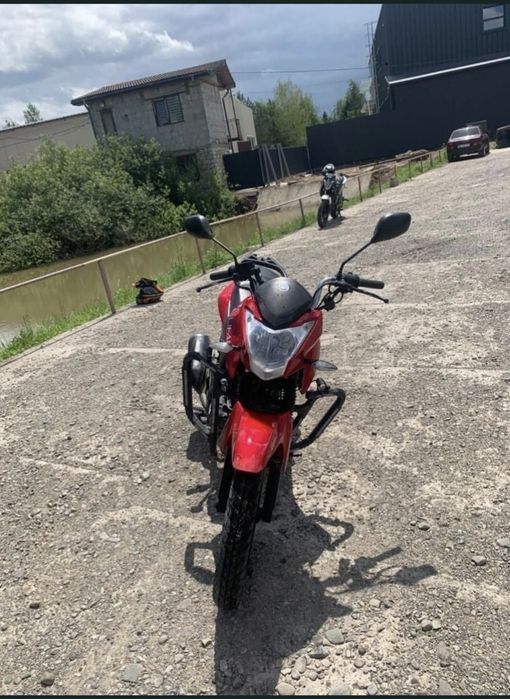 Продам ліфан стр 200