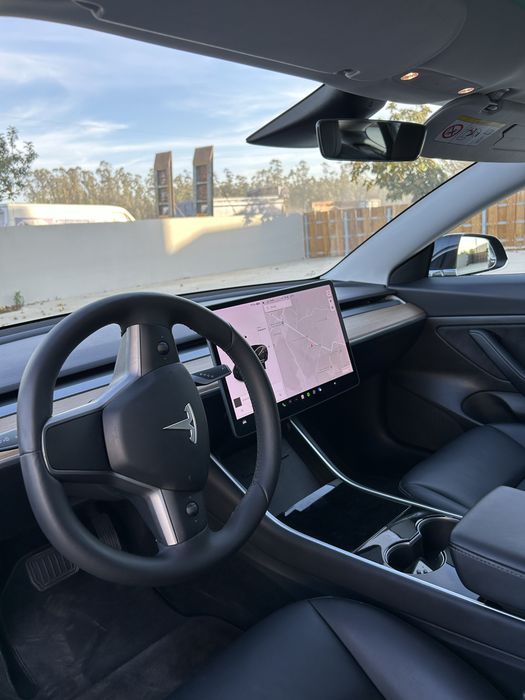 Tesla model 3 SR