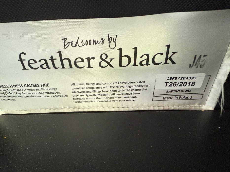 Cama individual tipo sommier em azul