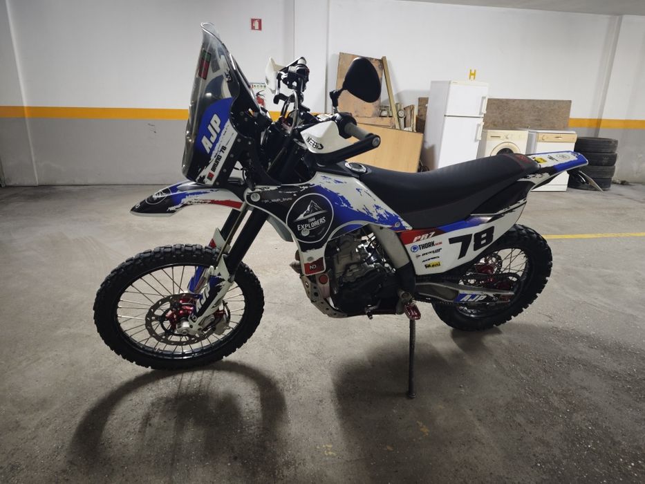 Ajp pr7 com 9500