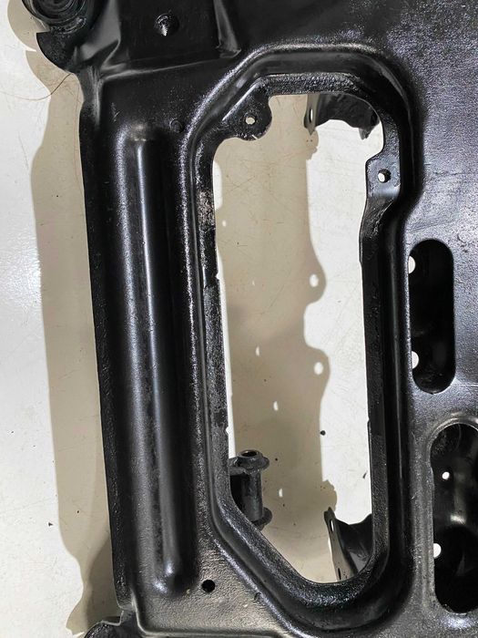 Підрамник передній Nissan X-Trail T30 подрамник передний Х-Трейл Т30