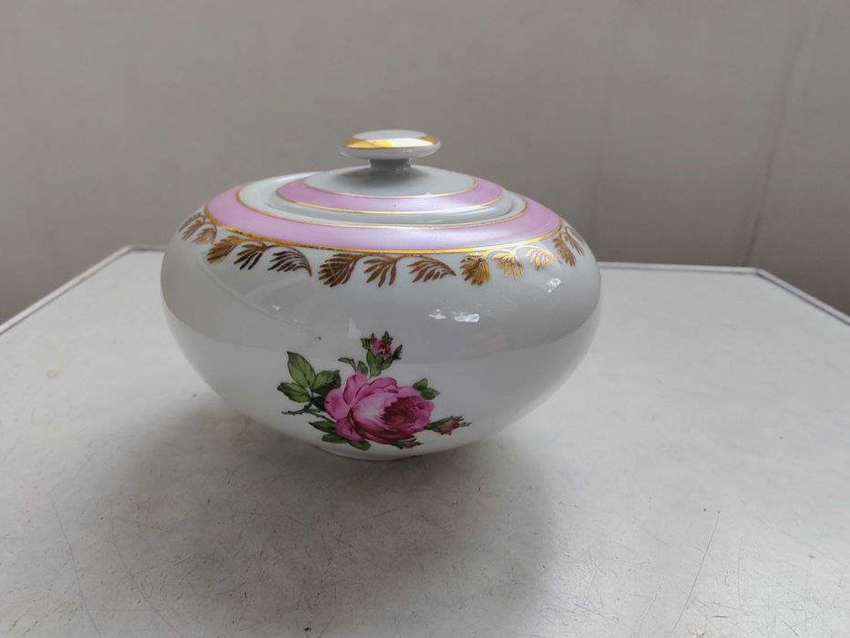 Керамическая сахарница ( цукорниця), емкость для хранения, роза, ГДР