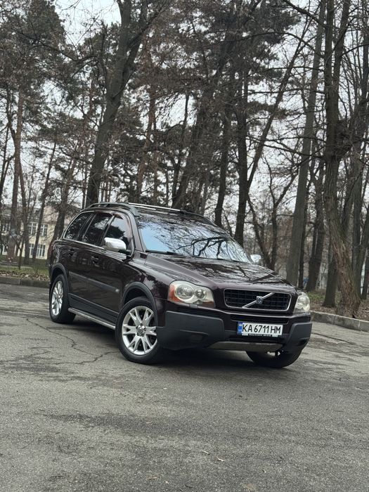 Volvo XC90 — коли простір, безпека та статус поєднані в одному авто