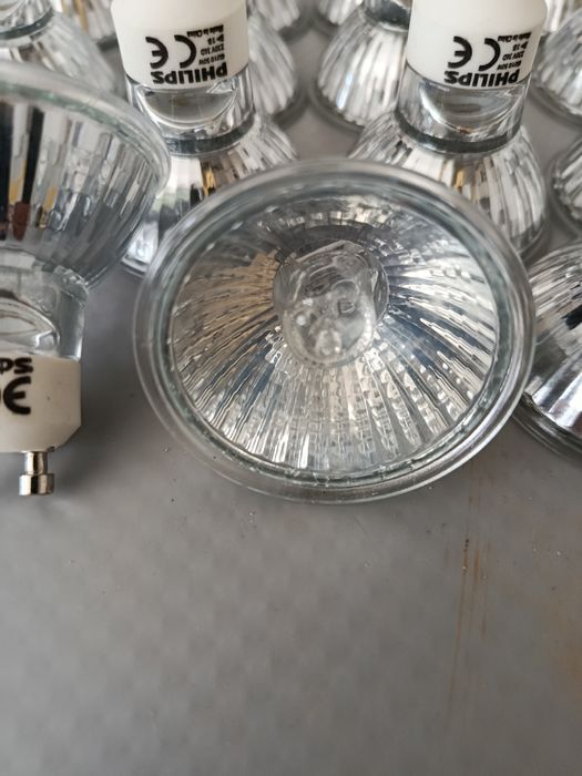 20  Lâmpadas halogéneos Philips de 50w