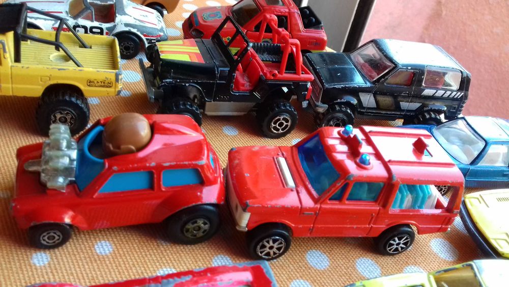 Carrinhos Majorette Corgi Tomica Matchbox