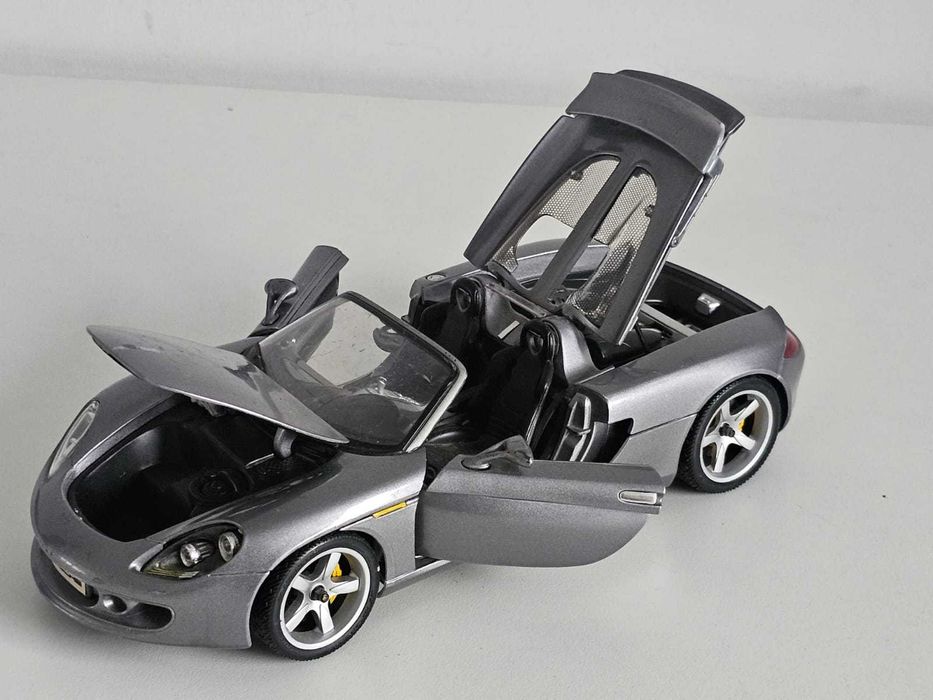 Maisto 1/18 - Porsche Carrera GT