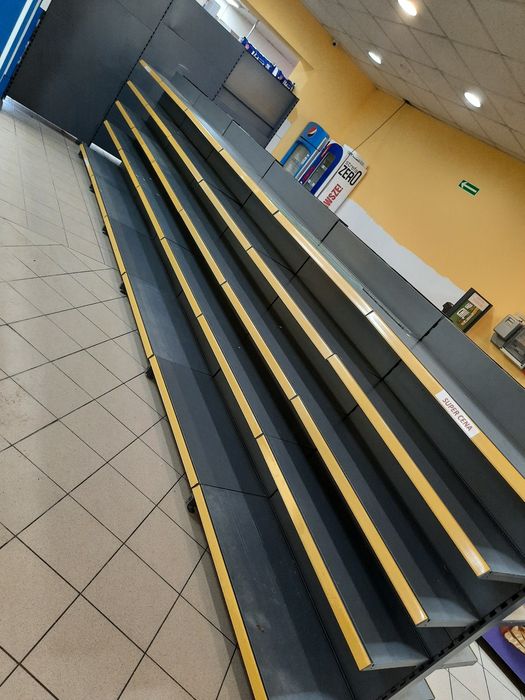 Regały sklepowe używane