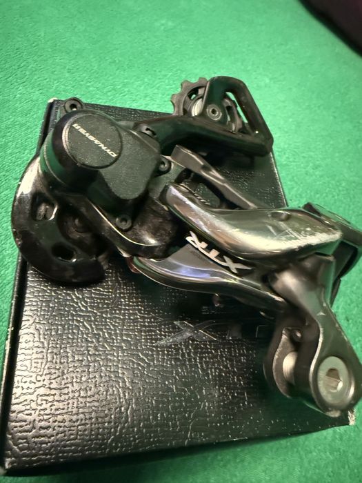 Przerzutka tylna Di2 XTR 9050