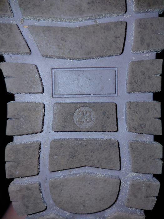 Зимові черевички для дівчинки