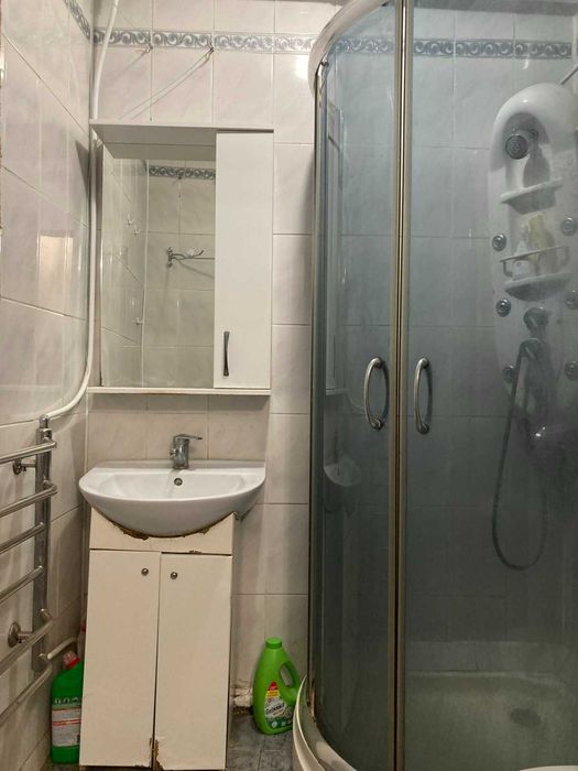Продам будинок на вул. Леонтовича, буд. 25