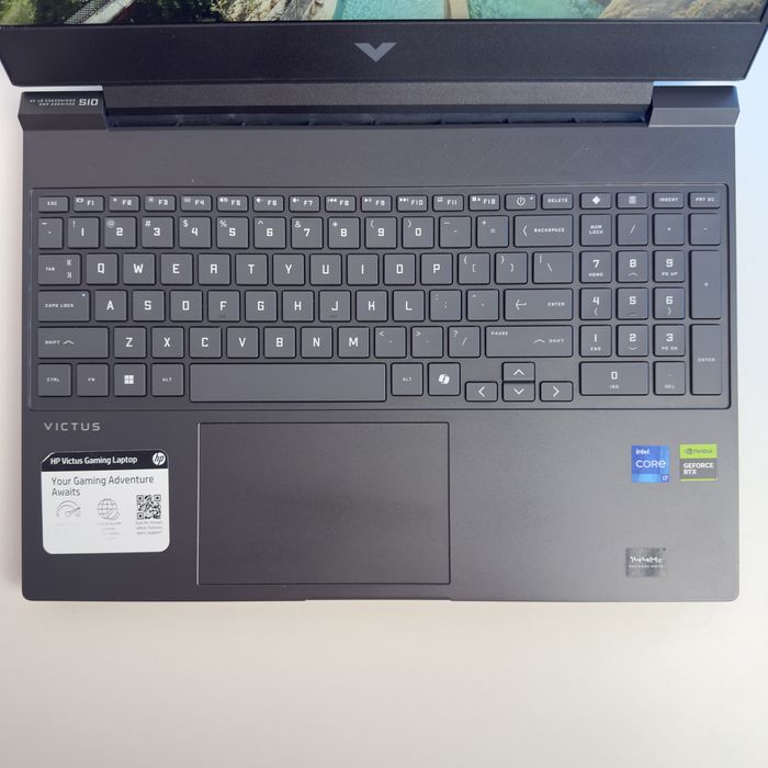 Victus 15.6' FHD 144hz RTX 5060, I7-13620H, 16GB/1TB
