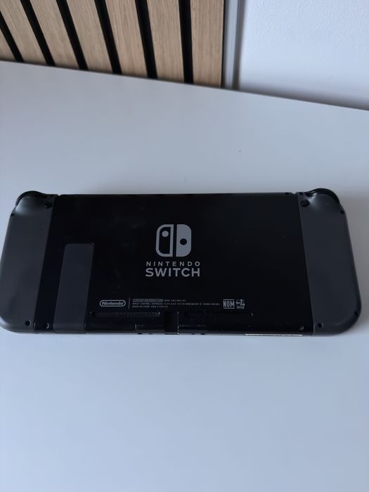 Nintendo Switch – kompletny zestaw